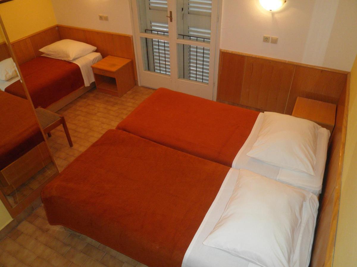 Hotel Zora Pavilions Primošten Dış mekan fotoğraf
