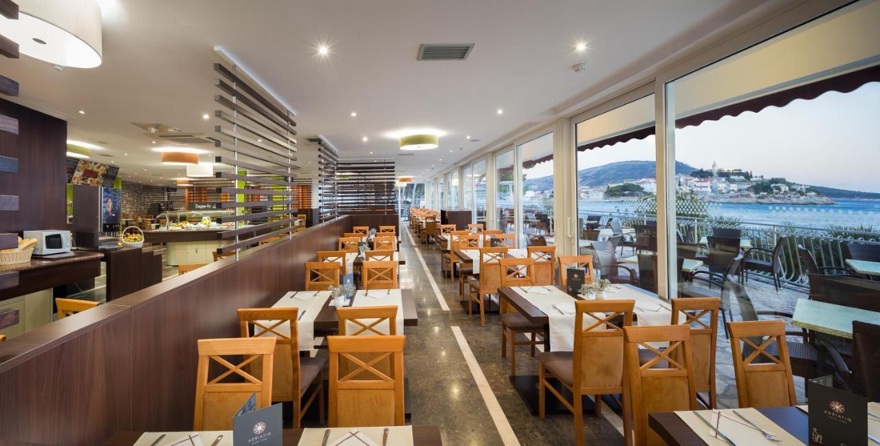 Hotel Zora Pavilions Primošten Dış mekan fotoğraf